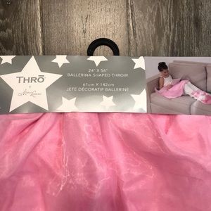 NWT ballerina shaped throw
